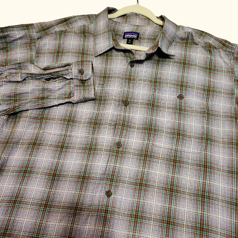 Patagonia Men's Plaid Button-down Size XL‎
